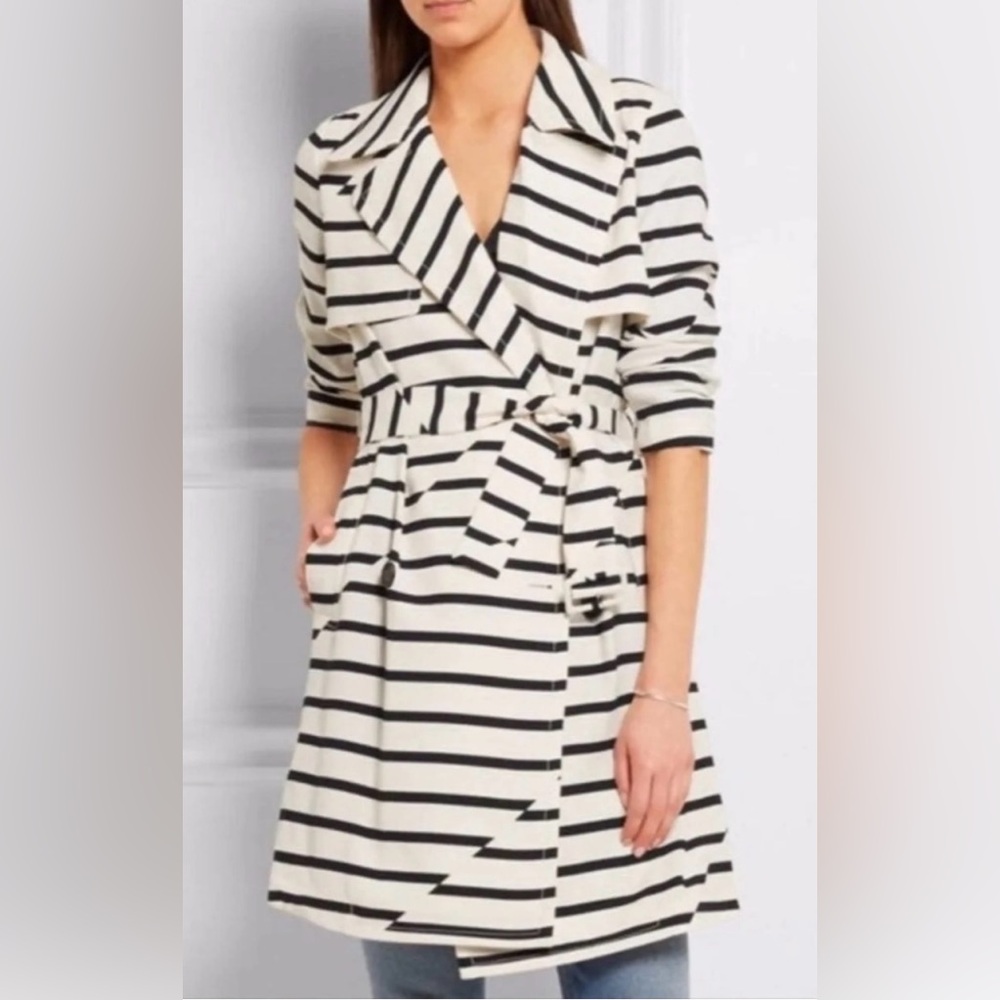 New with tag. Madewell stripe trench coat. Size Small